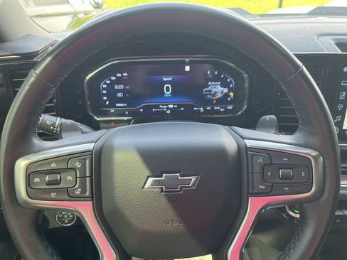 Used 2022 Chevrolet Silverado 1500 LT Trail Boss w/ LT Trail Boss Premium Package AWD/4WD image 14