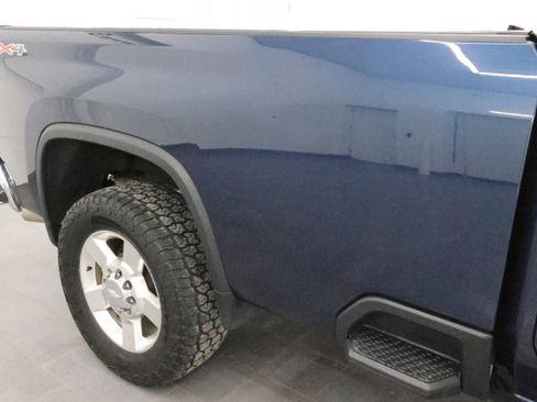 Used 2022 Chevrolet Silverado 2500 LT w/ Convenience Package image 24