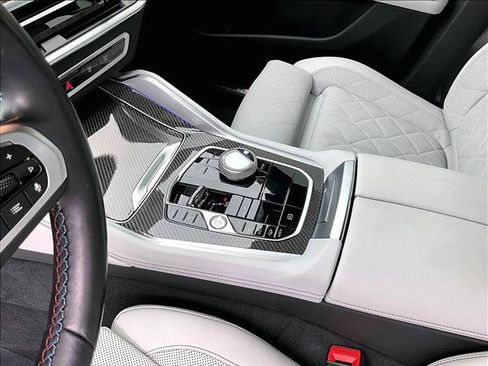 Used 2024 BMW X6 M60i AWD/4WD image 15