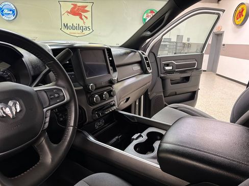 Used 2024 RAM 2500 Big Horn w/ Off Road Package AWD/4WD image 25