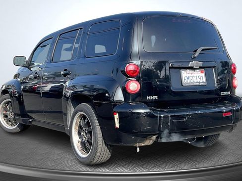 Used 2010 Chevrolet HHR LT image 2
