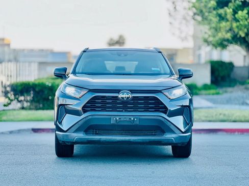 Used 2020 Toyota RAV4 LE w/ All Weather Liner Package AWD/4WD image 3