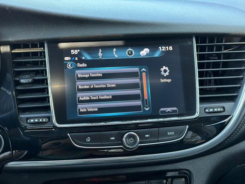 Used 2019 Buick Encore Essence AWD/4WD image 22