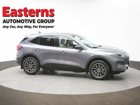 Used 2022 Ford Escape SE w/ Cold Weather Package FWD image 44