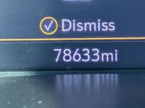 Used 2022 Chevrolet Colorado Z71 w/ Safety Package AWD/4WD image 34