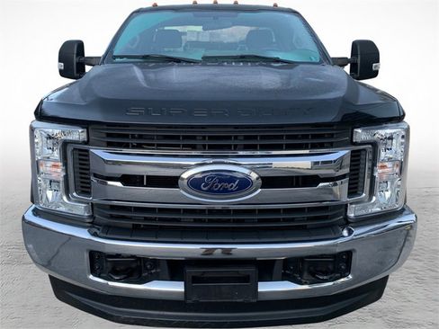 Used 2017 Ford F250 XL w/ STX Appearance Package image 7