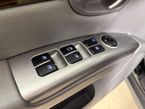 Used 2011 Hyundai Santa Fe GLS AWD/4WD image 19