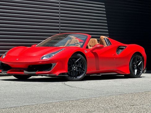 Used 2020 Ferrari 488 Pista Spider RWD image 1