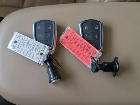 Used 2024 Cadillac XT6 Sport w/ Platinum Package AWD/4WD image 39