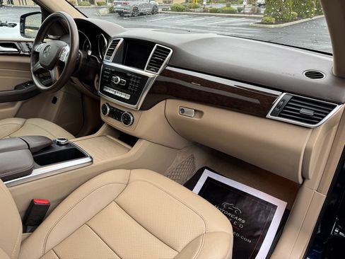 Used 2015 Mercedes-Benz ML 350 4MATIC image 24