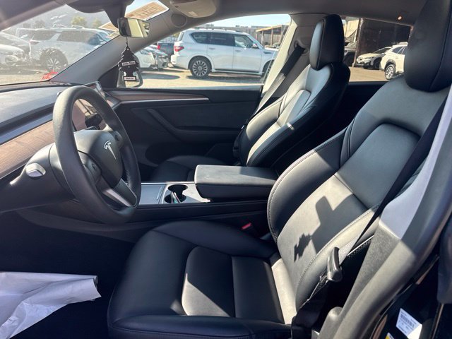 Used 2024 Tesla Model Y Performance AWD/4WD image 9
