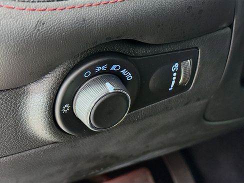 Used 2024 Dodge Durango GT image 9