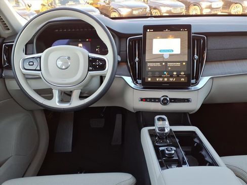 New 2026 Volvo XC90 T8 Ultra w/ Protection Package Premier image 13