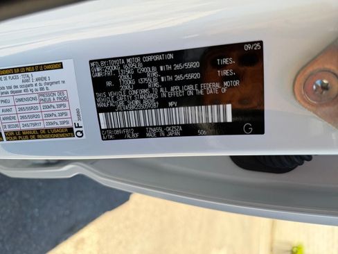 Used 2025 Toyota 4Runner TRD Sport AWD/4WD image 37