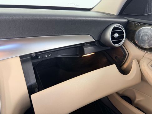 Used 2016 Mercedes-Benz C 300 4MATIC Sedan image 28