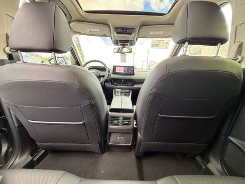 New 2026 Nissan Rogue Platinum AWD/4WD image 13