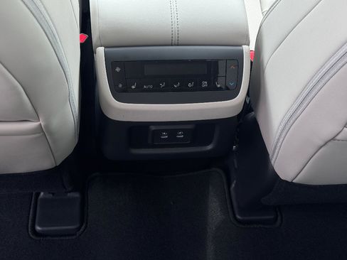 New 2026 Nissan Pathfinder SL w/ SL Premium Package AWD/4WD image 14