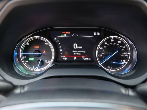 Certified 2024 Toyota Venza XLE image 16