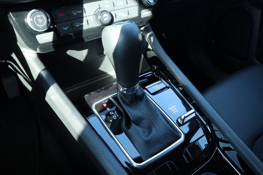 New 2026 Jeep Compass Latitude AWD/4WD image 8