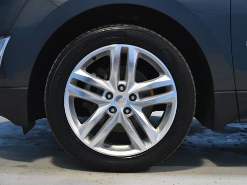 Used 2018 Chevrolet Equinox Premier image 26