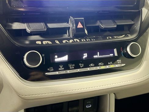 Used 2023 Toyota Corolla Cross L image 25