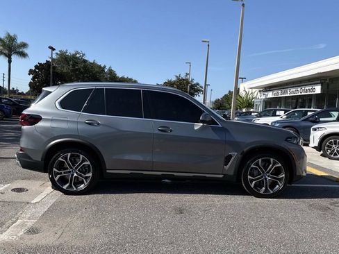 Used 2025 BMW X5 xDrive50e w/ Climate Comfort Package AWD/4WD image 2