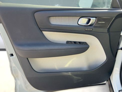 Certified 2023 Volvo XC40 B5 Plus w/ Driver Assist Package image 19