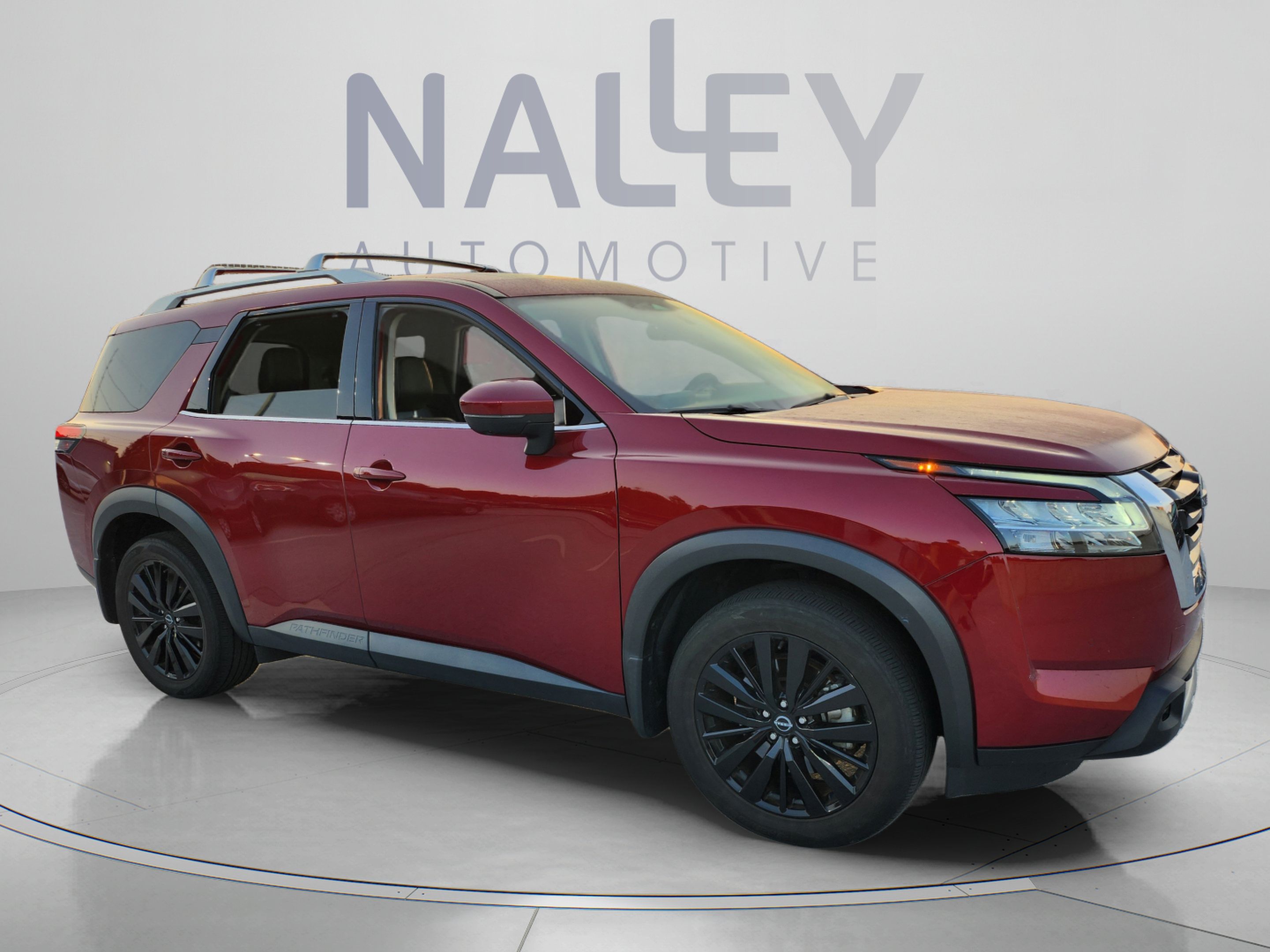 Used 2024 Nissan Pathfinder SL w/ SL Premium Package FWD image 7