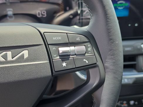 New 2026 Kia K4 EX FWD image 30