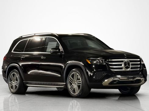 New 2026 Mercedes-Benz GLS 450 4MATIC image 7