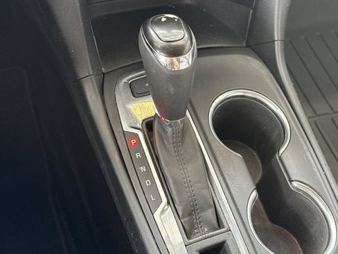 Used 2019 Chevrolet Equinox LT AWD/4WD image 30
