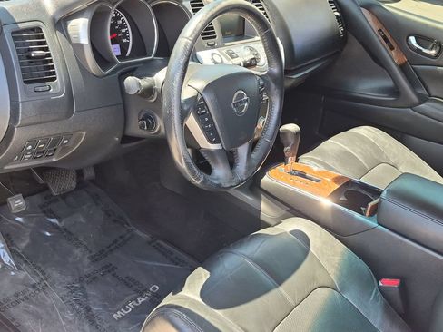 Used 2011 Nissan Murano LE w/ Navigation Pkg AWD/4WD image 2