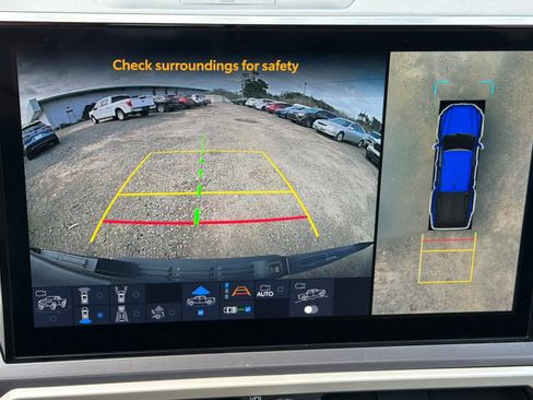 Used 2025 Toyota Tacoma TRD Off-Road w/ TRD Off Road Premium Package image 15