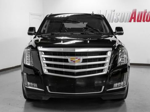 Used 2018 Cadillac Escalade Luxury image 7