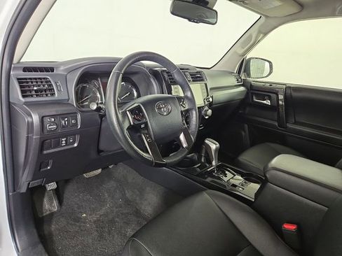 Used 2024 Toyota 4Runner TRD Off-Road Premium AWD/4WD image 14