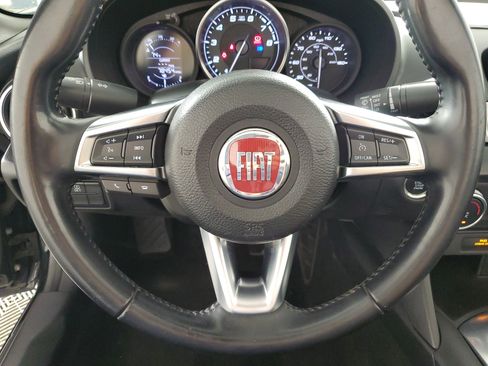 Used 2017 FIAT 124 Spider Classica image 20