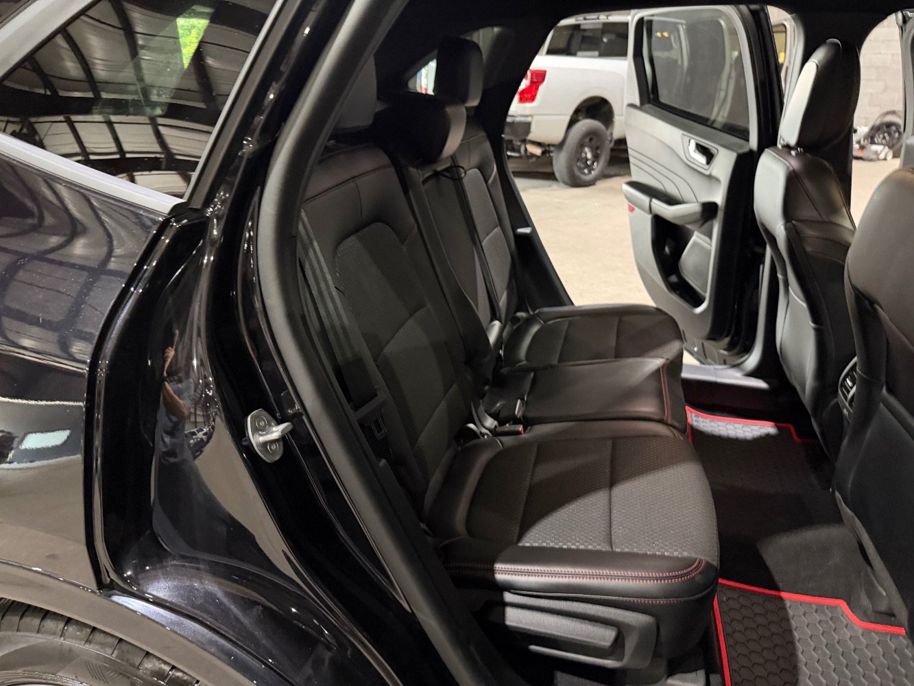 Used 2023 Ford Escape ST-Line w/ Tech Pack #1 FWD image 23