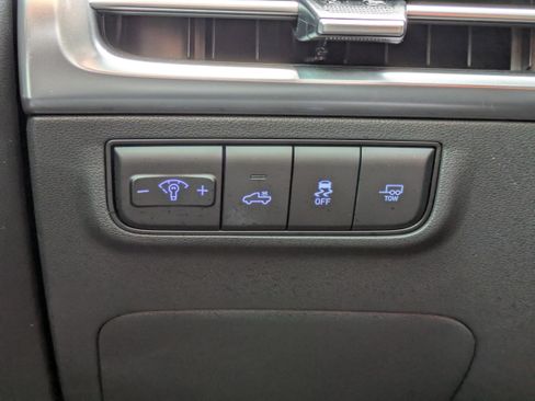 Used 2025 Hyundai Santa Cruz Limited AWD/4WD image 37