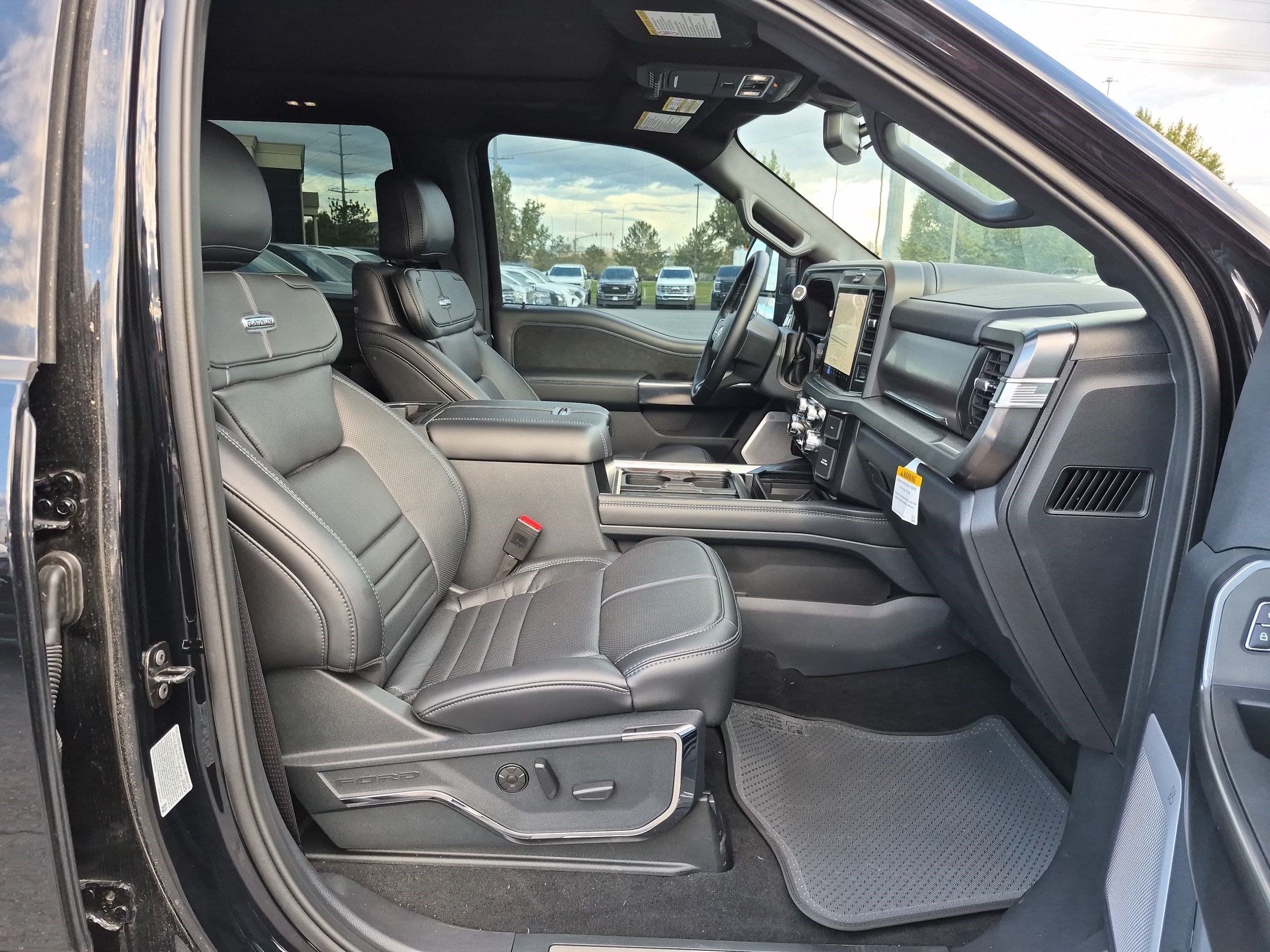 Used 2026 Ford F350 Platinum AWD/4WD image 34