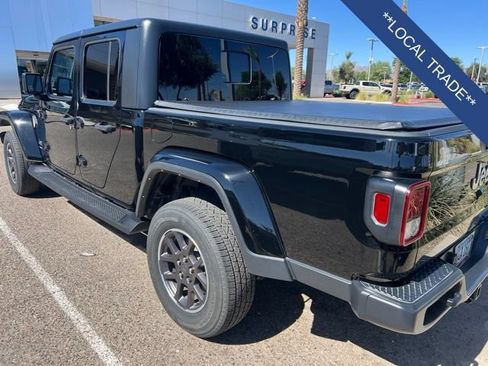 Used 2023 Jeep Gladiator Overland w/ Trailer Tow Package AWD/4WD image 5