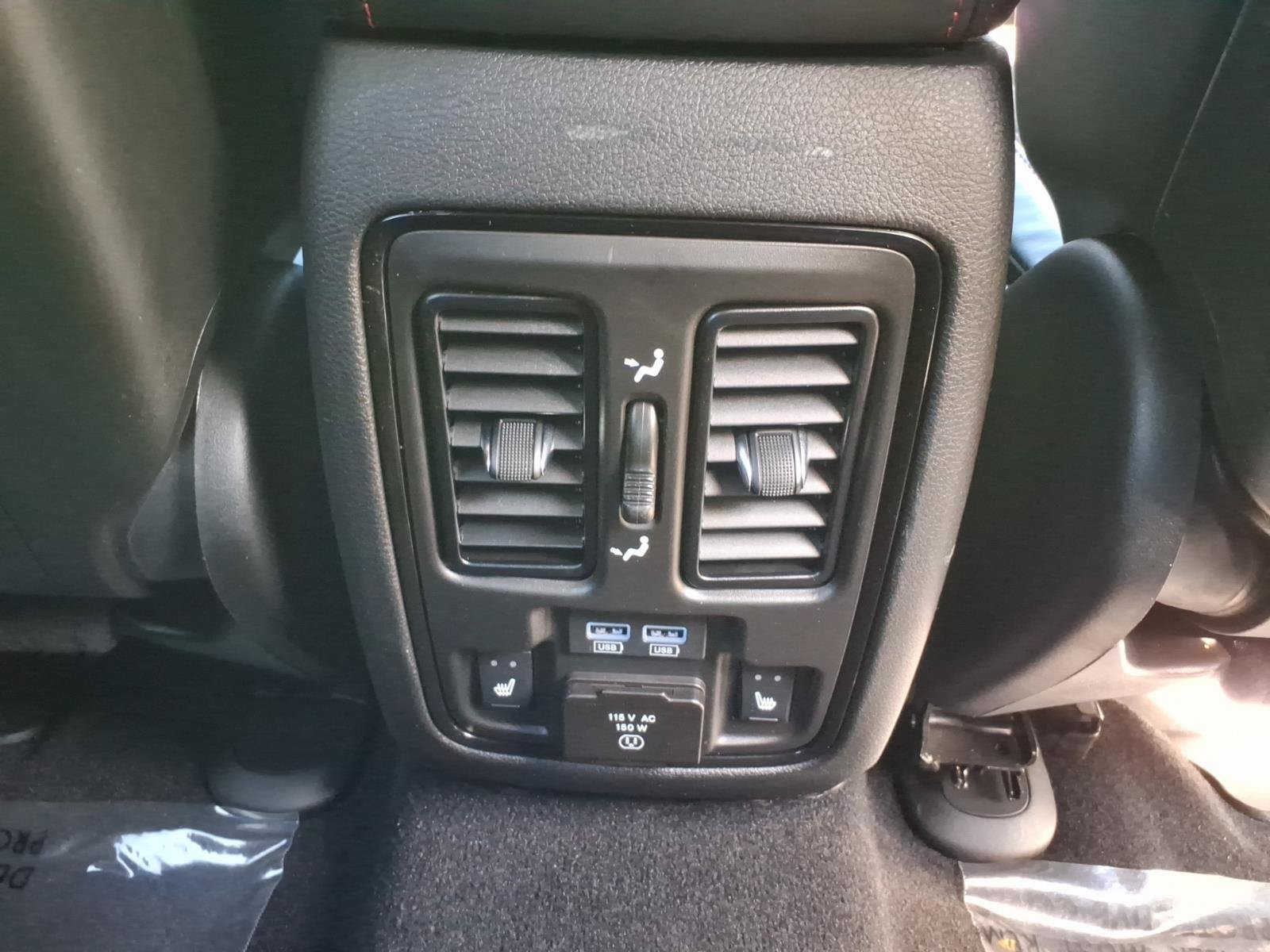 Used 2023 Dodge Durango R/T w/ Tow 'N Go Package AWD/4WD image 21