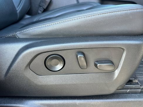 Used 2021 Chevrolet Tahoe Z71 w/ Rear Media and Nav Package image 23