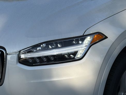 Certified 2023 Volvo XC90 B6 Core w/ Protection Package Premier image 6