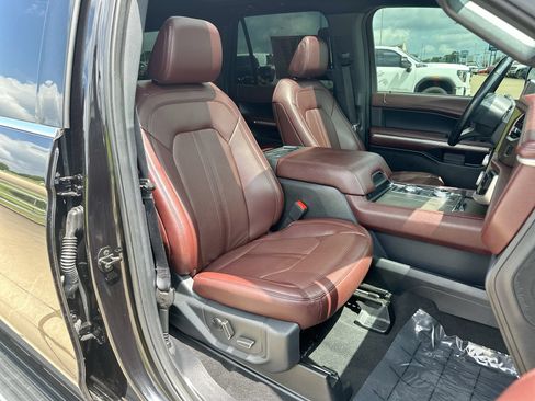 Used 2024 Ford Expedition Max Limited AWD/4WD image 26