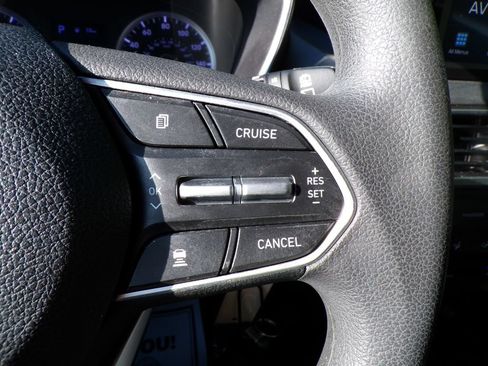 Used 2020 Hyundai Santa Fe SE AWD/4WD image 32