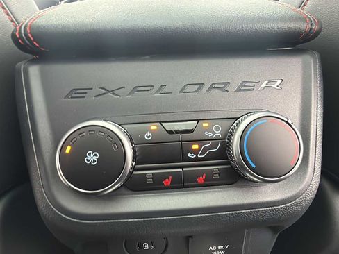 New 2026 Ford Explorer ST w/ Sun And Sound Package image 43
