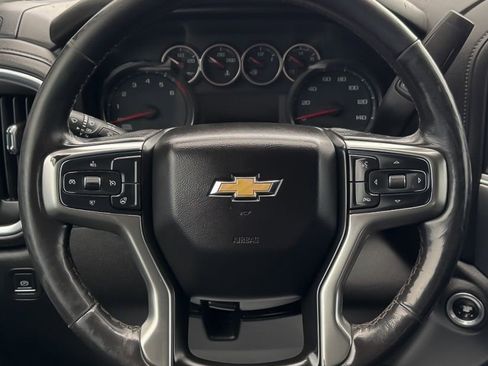 Used 2022 Chevrolet Silverado 2500 LT w/ Convenience Package image 18