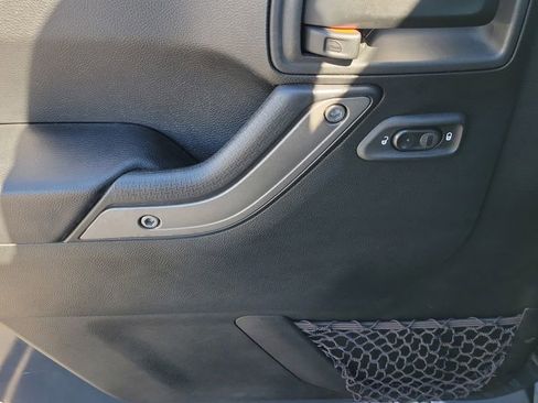 Used 2017 Jeep Wrangler Sport w/ Quick Order Package 23S image 16