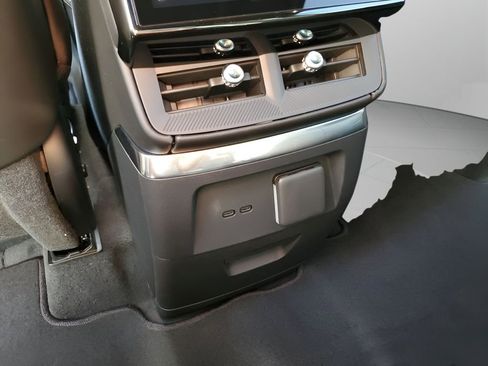 New 2026 Cadillac Vistiq Sport image 22