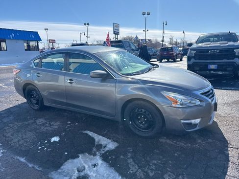 Used 2015 Nissan Altima 2.5 S w/ Power Driver Seat Package image 5